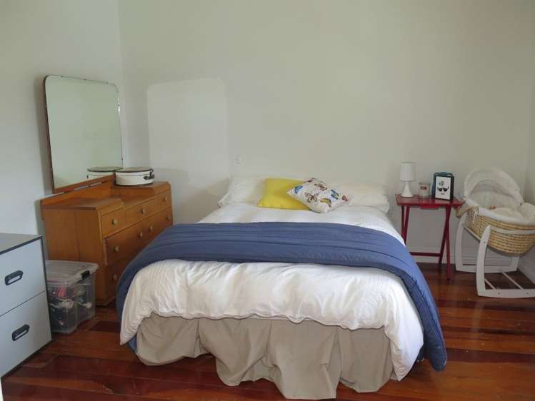 2 Smith Street Raglan_11