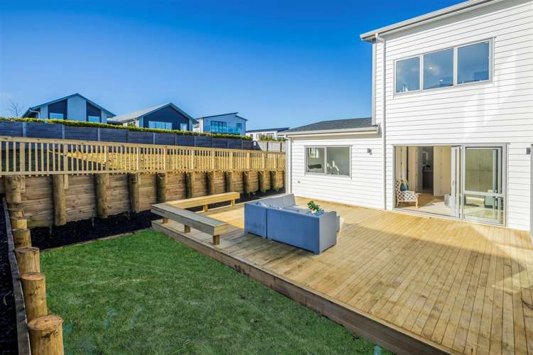 8 Whawhaki Road Beachlands_28