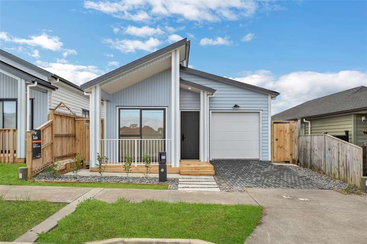 11 Cronshaw Road_0