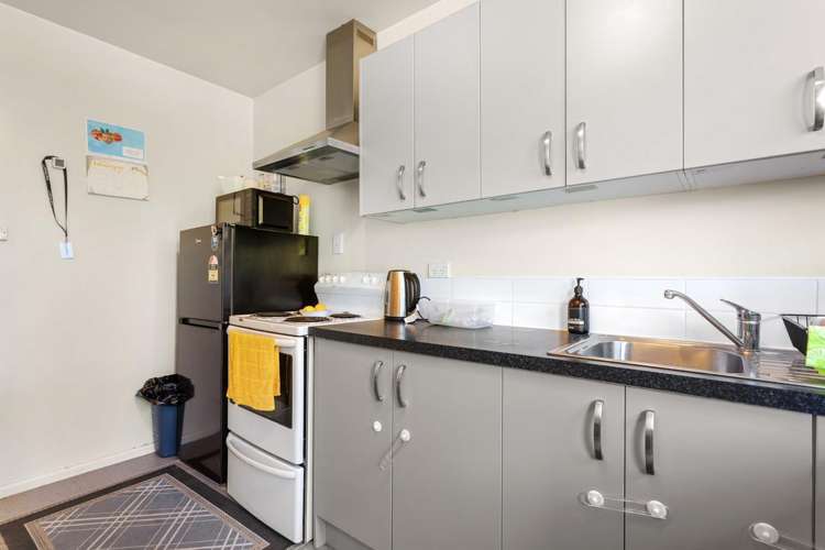 1-4 / 15 Symes Road Wigram_10