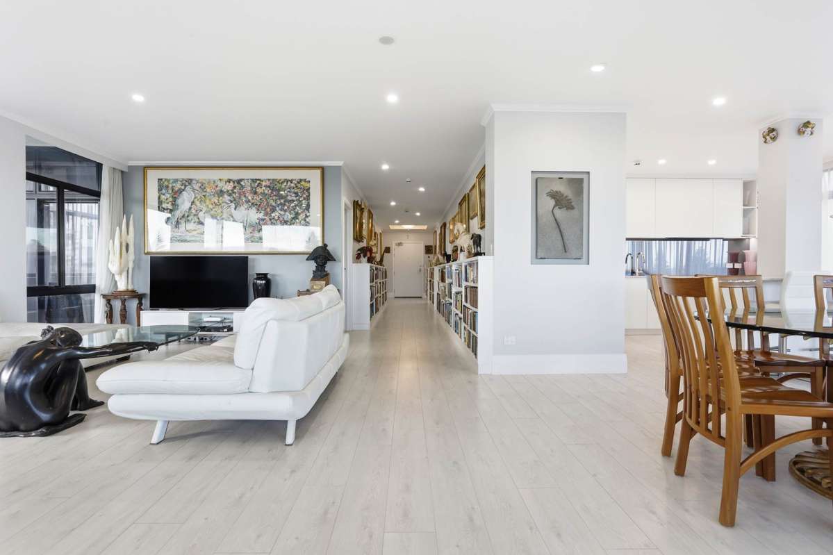 3A/21 Maunganui Road_2