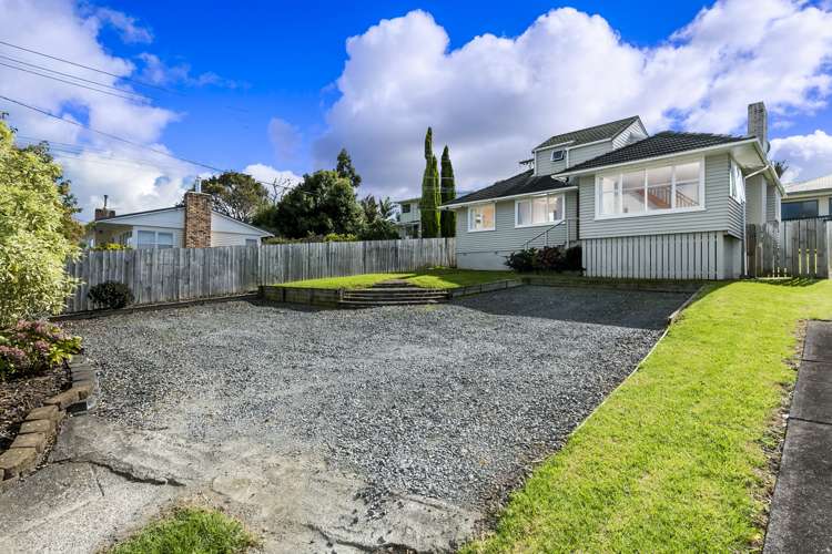 2/13 Manuka Road Bayview_32