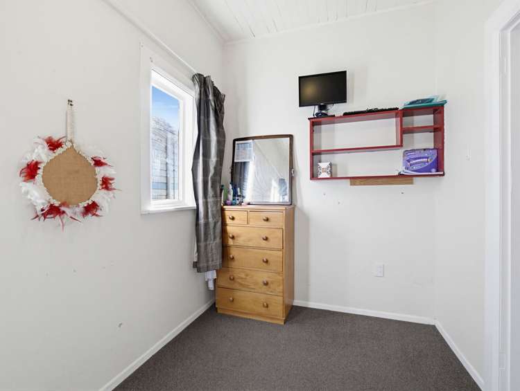 12 Lyndhurst Street Takaro_16