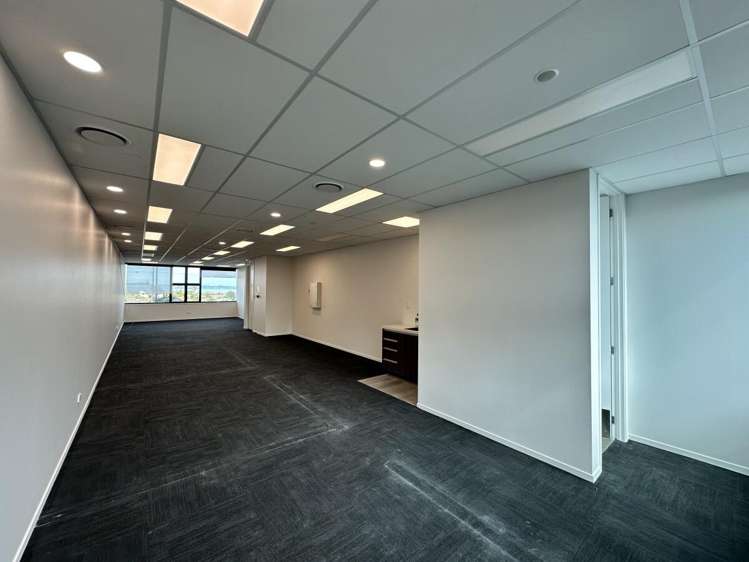 10/102C Hobsonville Road Hobsonville_3