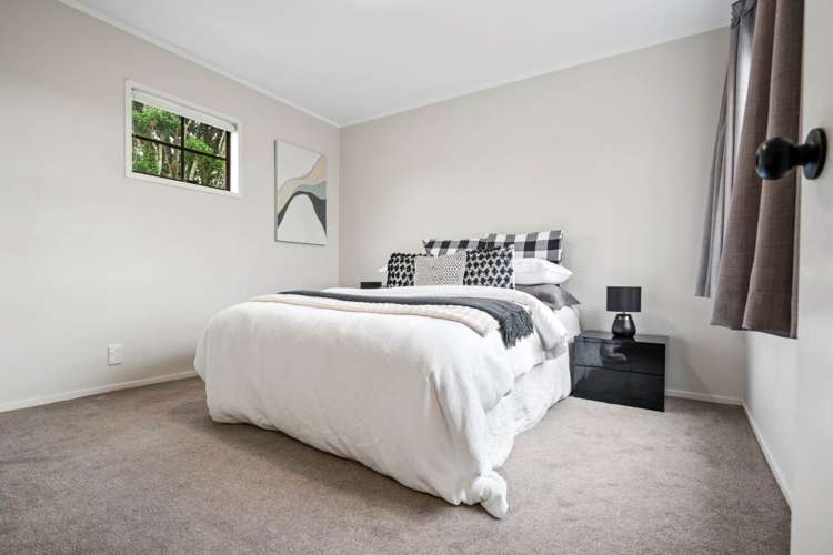1/2 Kitewao Street Northcote_8