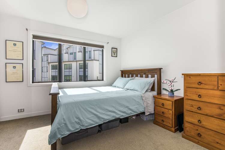 72 Norwood Drive Flat Bush_7