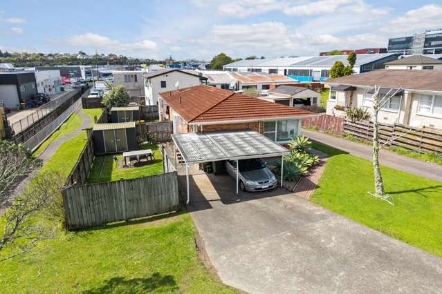 1/17 Woodall Place Totara Vale_1