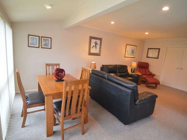 52/55 Armstrong Avenue Carterton_5