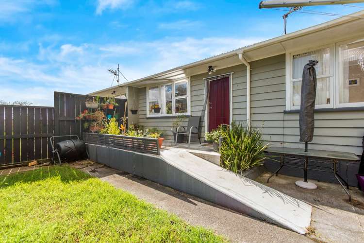 1/79 Taikata Road Te Atatu Peninsula_0