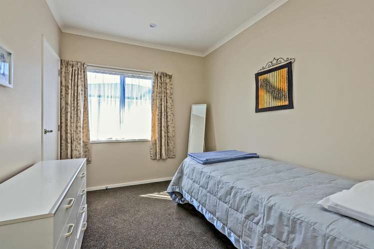 8 Waitaki Way Poraiti_12