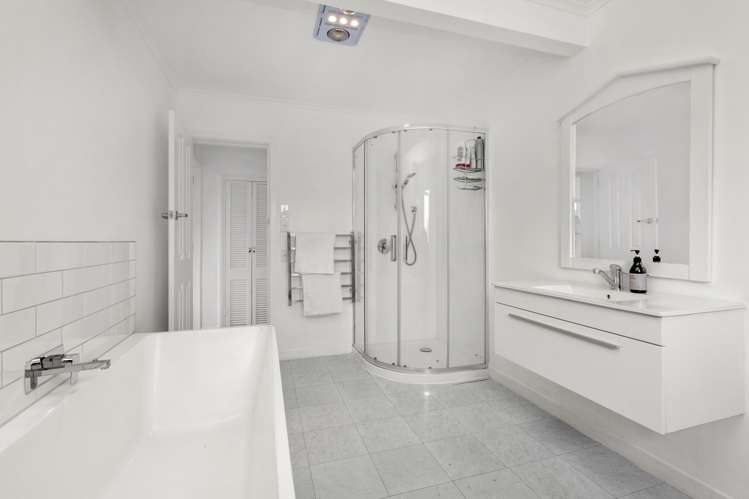 448 Ruapuke Road Raglan_9