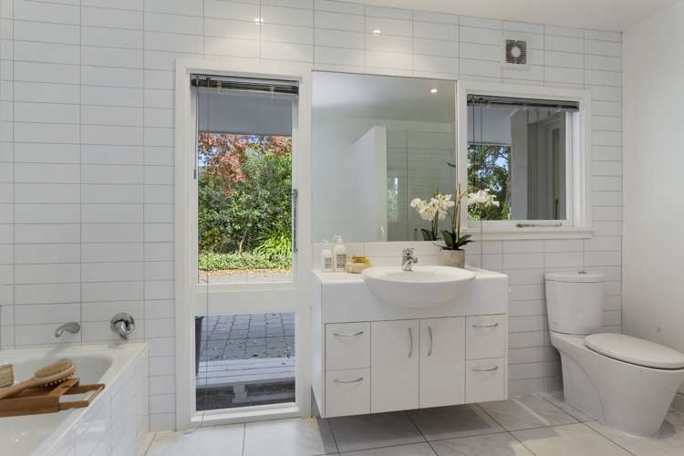 17 Chepstow Avenue 1438_13