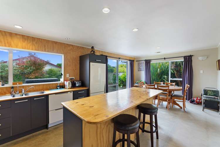 21 Te Rauparaha Street Otaki_7