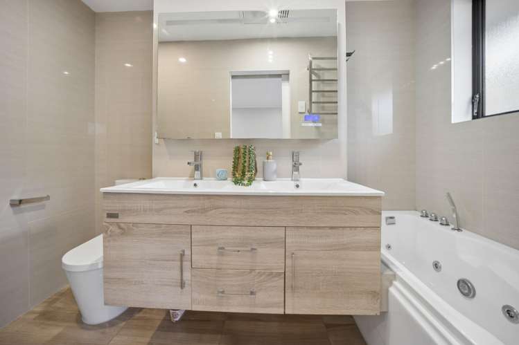 27A Exminster Street Blockhouse Bay_11