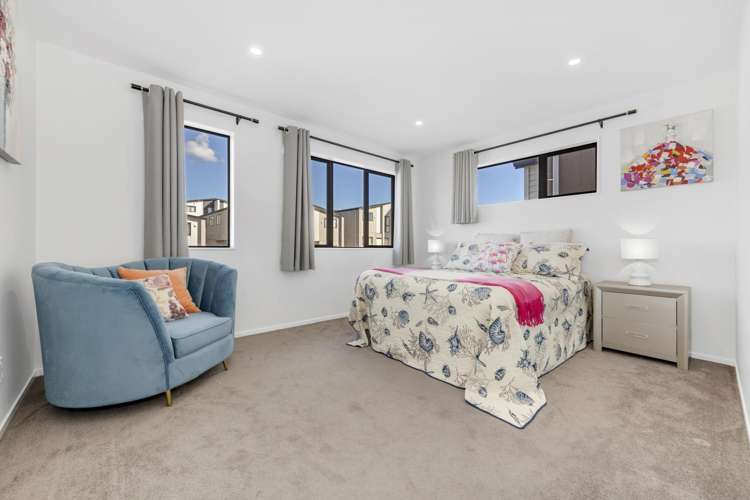 8 Frontier Lane Flat Bush_15