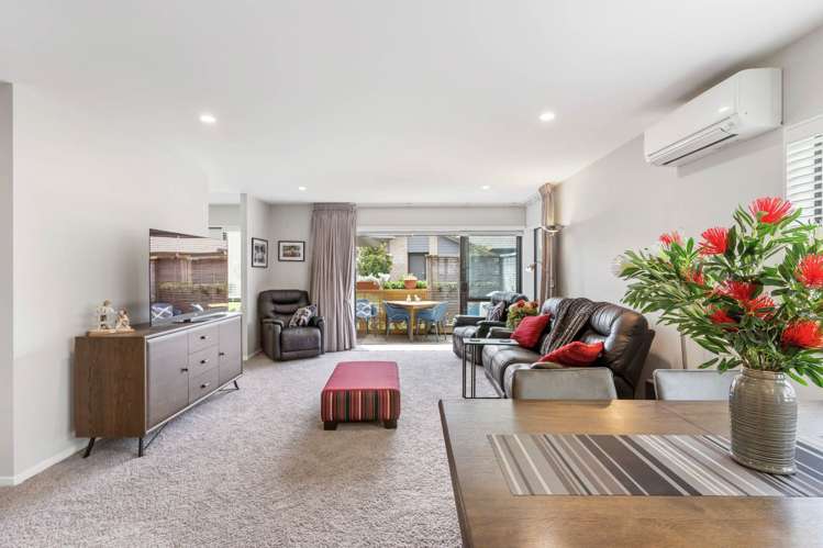 19 Royalle Mews_0