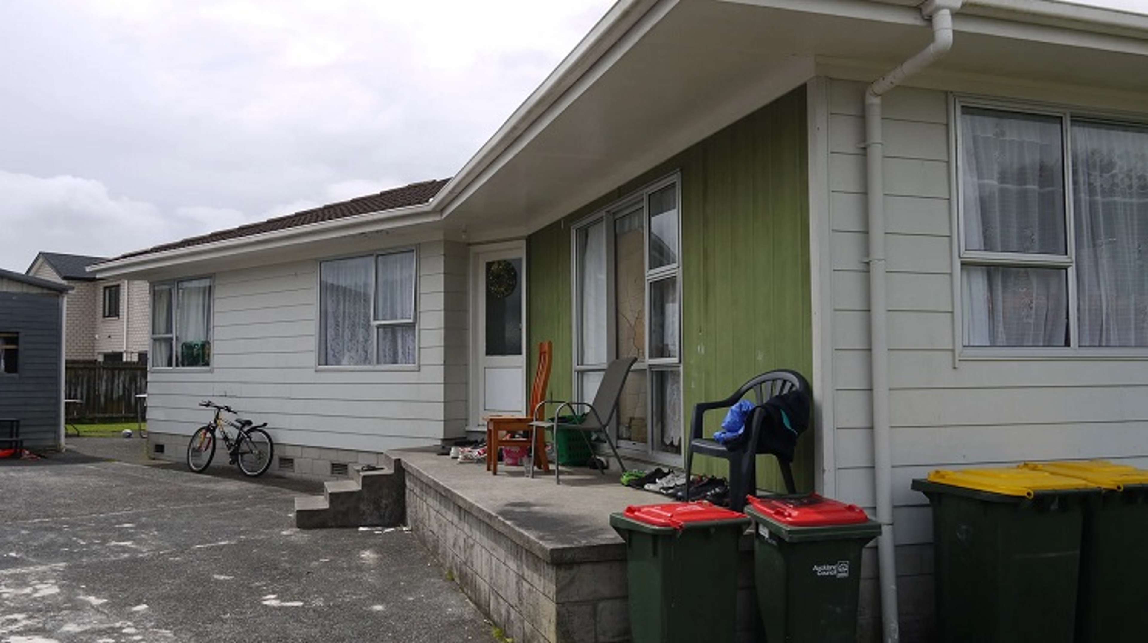 Mortgagee sale: South Auckland ‘family’ home suffers near $500K loss