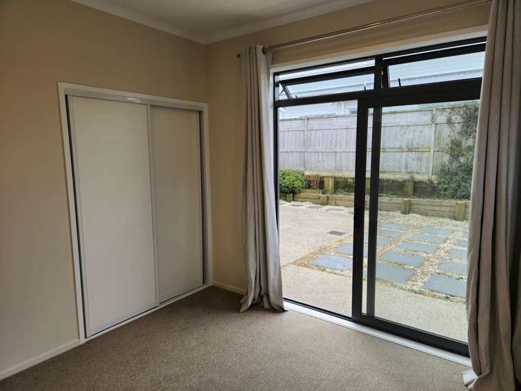 8 Barcliff Terrace Gulf Harbour_13