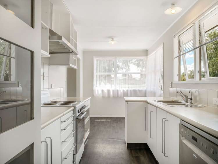 14 Beryl Place Pukehangi_6