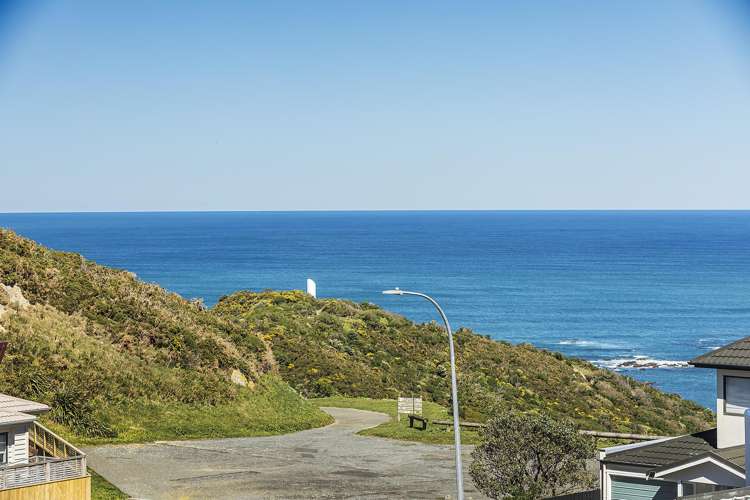 28A Bowes Crescent_2