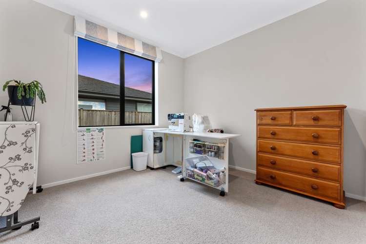 7 Onekura Street Red Beach_15