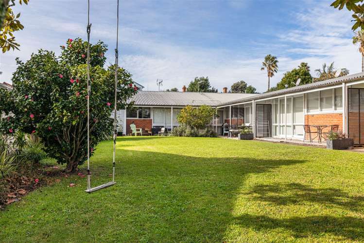 3/6 North Avenue Narrow Neck_9