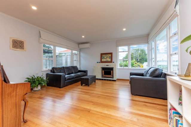 35 Queen Mary Avenue New Lynn_4