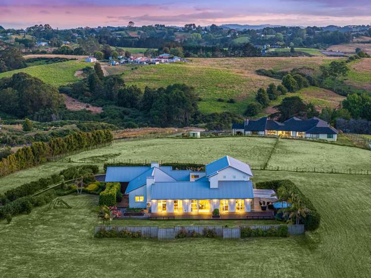 28 Clifton Road Whitford_31