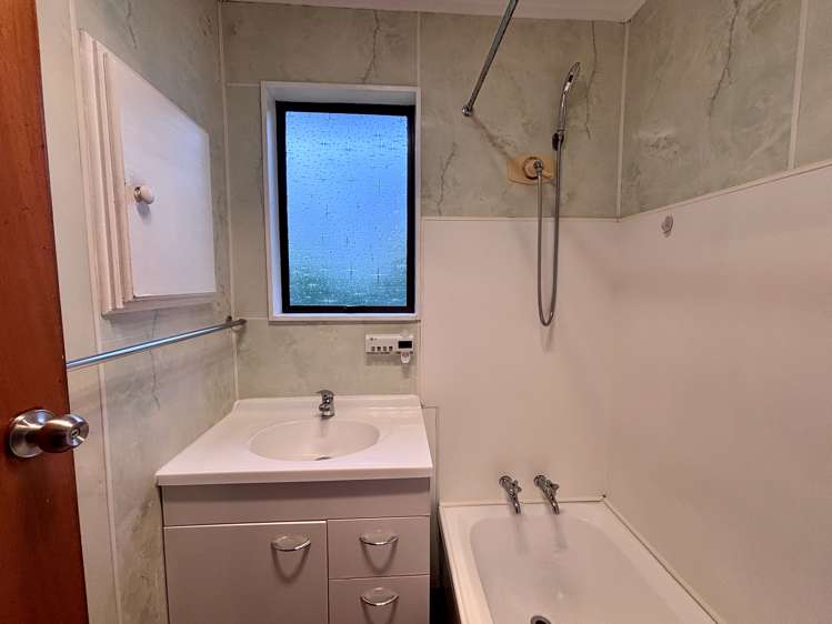 2/45A Mildmay Road Henderson_10