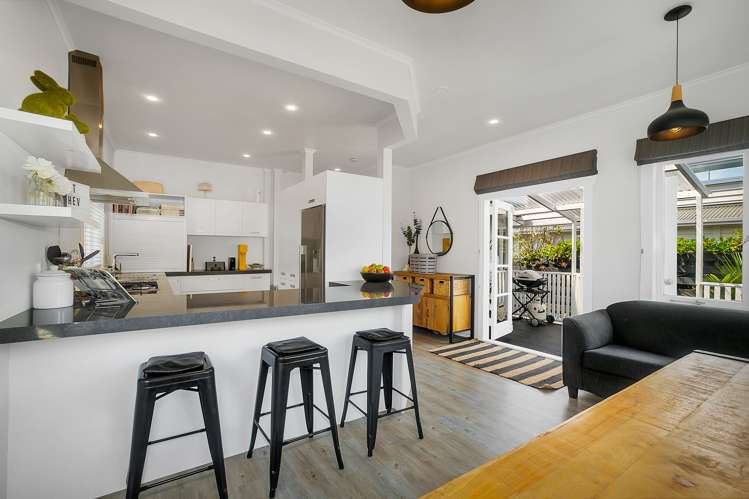 59 Wainui Avenue Point Chevalier_2