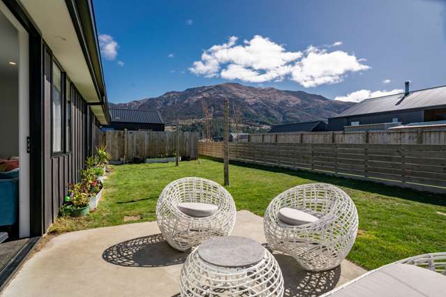 14 Swan Street Lake Hawea_3