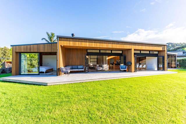 15 Edgewater Place Matapouri_4