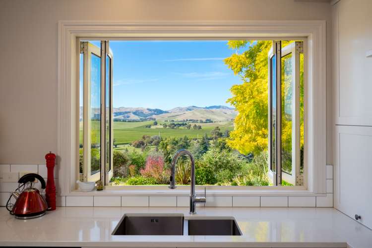 14 Golf View Close Fairhall_9