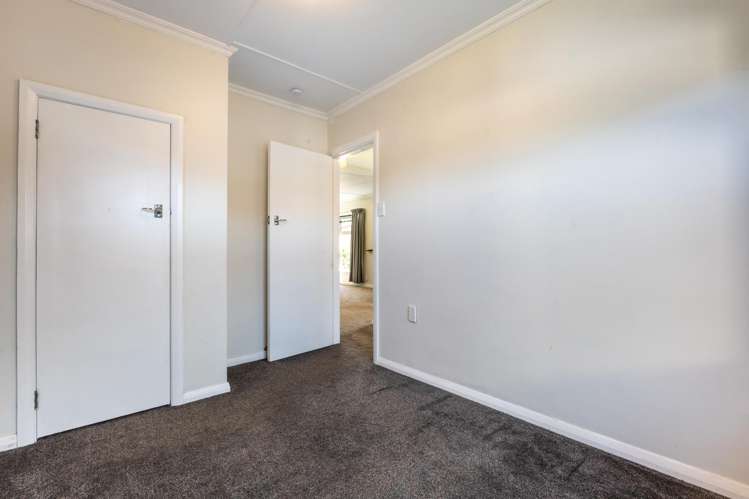 4 Milton Street Roslyn_14