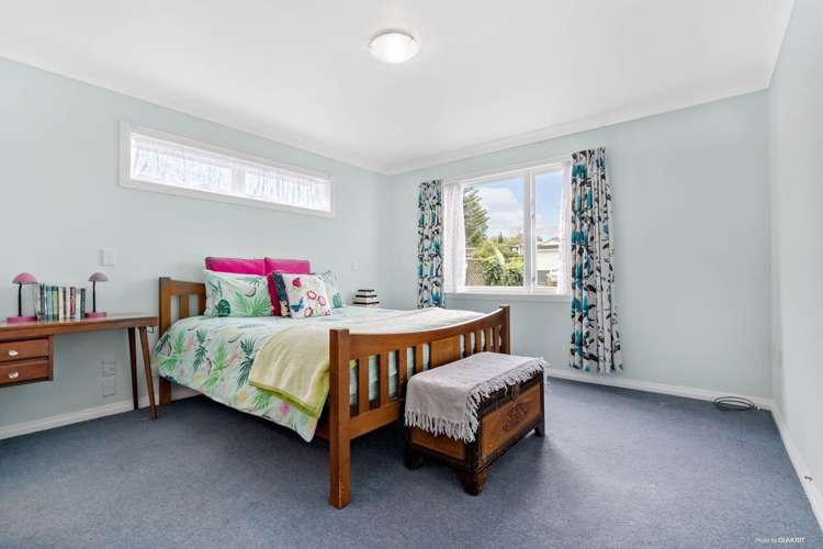 17 Okareka Place Pakuranga Heights_6