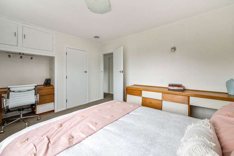 8 Darroch Street Fairy Springs_13