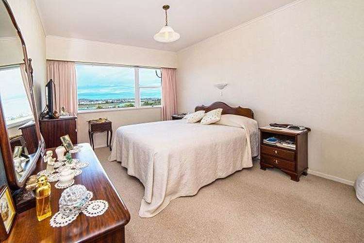 16 Merville Avenue Te Atatu South_7