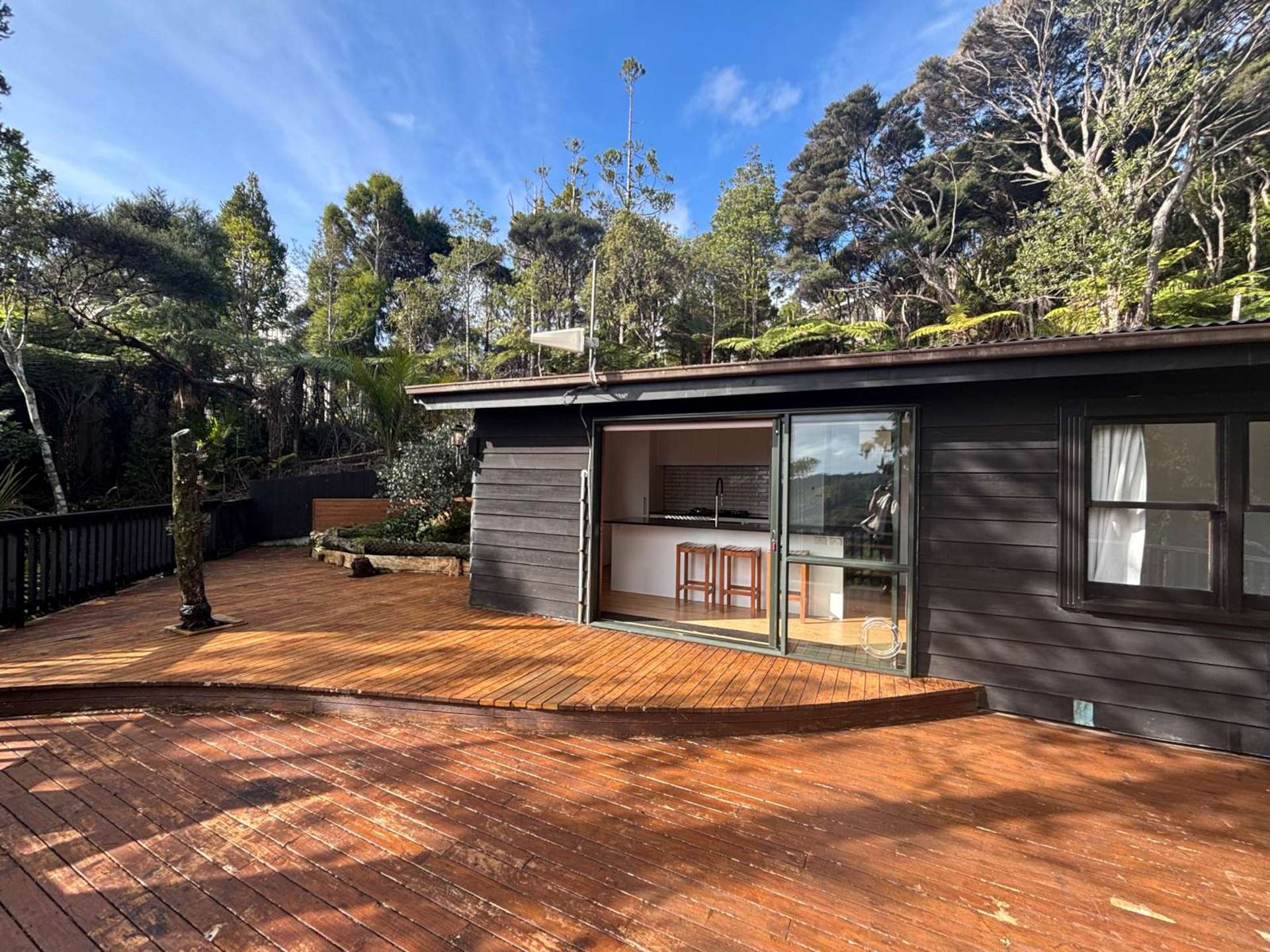 107 Lone Kauri Road Karekare_0