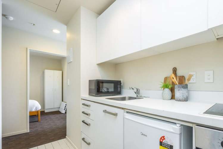 1112/10 Waterloo Quadrant Auckland Central_5