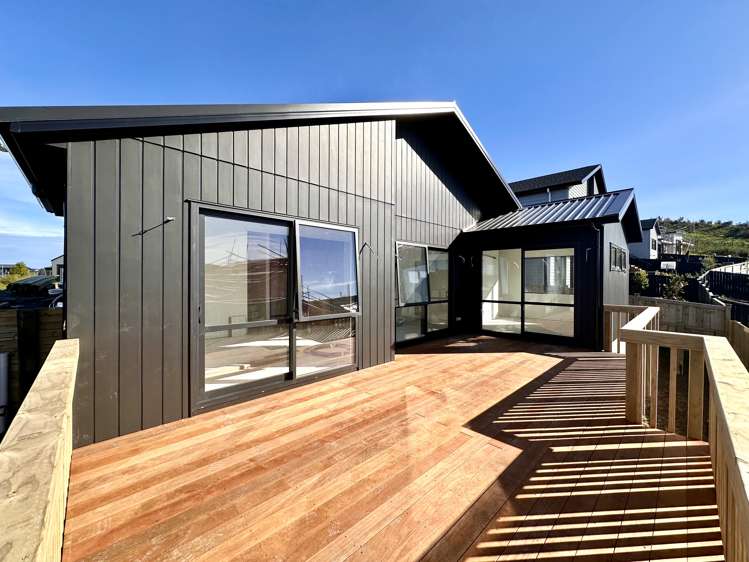 24 Kikorangi Drive Wainui_12