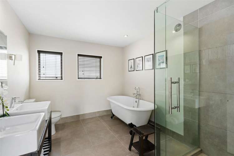 9 Larch Court Kelvin Heights_13