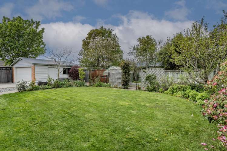 63 Gladstone Road Woodend_13