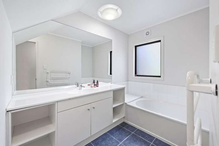 18 Janome Place Bucklands Beach_28