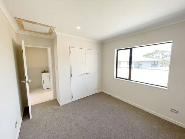 C/2 Crystal Avenue 1669_2