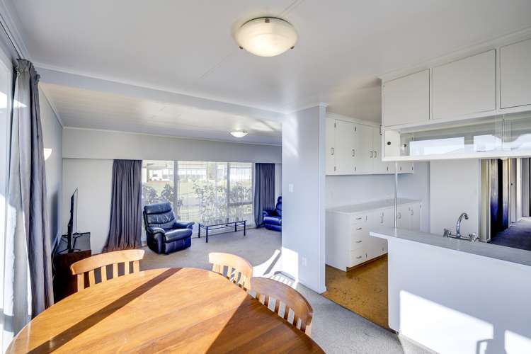 4 Lyttelton Crescent Tamatea_5
