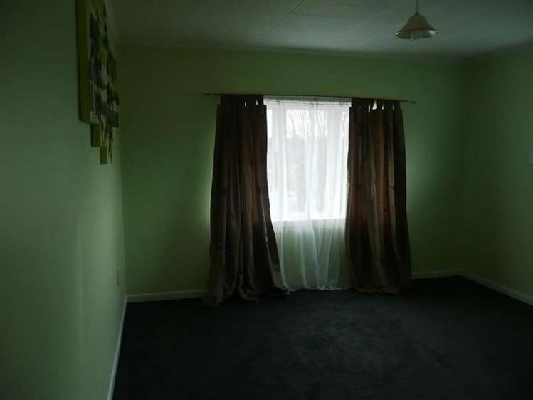 76 Old Wairoa Road Papakura_2