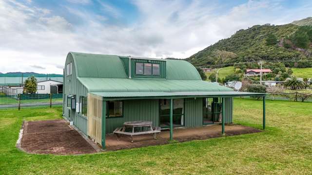 1 Rawinia Place Te Kaha_1