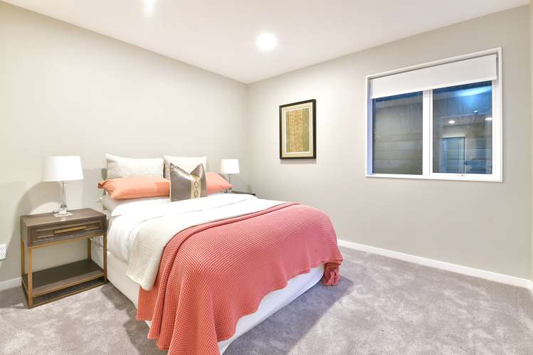 12 Seaview Crescent Hatfields Beach_13