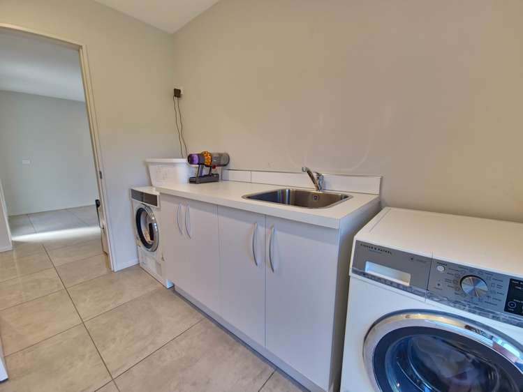 35 Avignon Pl Fairhall_25