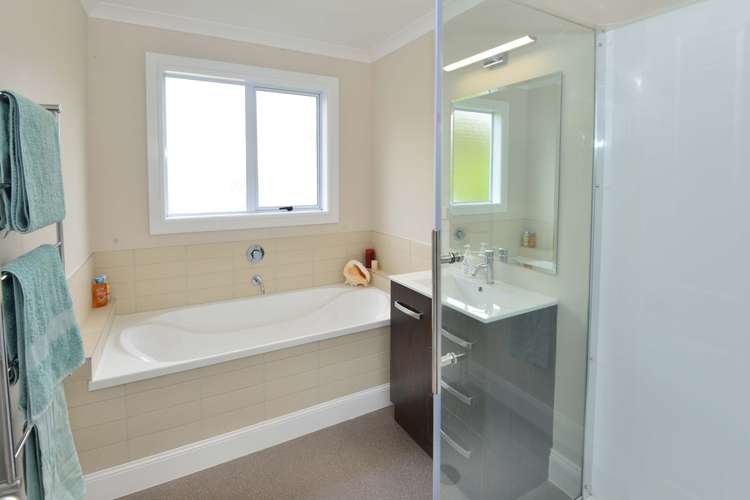 3 Double Bay Place Army Bay_18